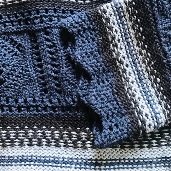 Blue Striped Sweater NEW - Picture 4 of 5